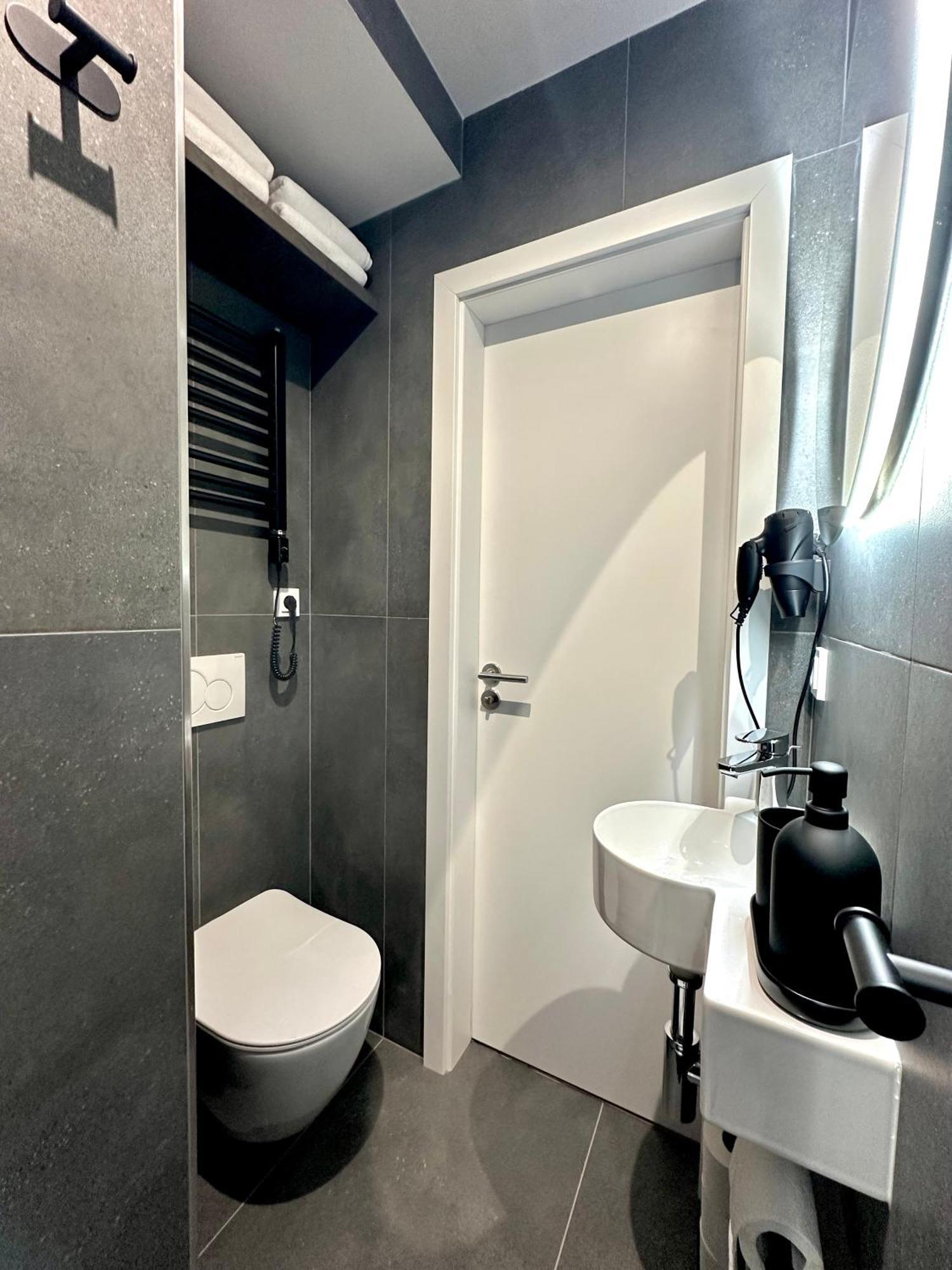 Botanique Rooms With Sauna By Homester Brno Extérieur photo